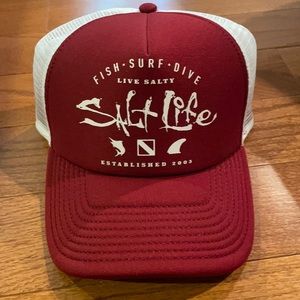 Trucker hat